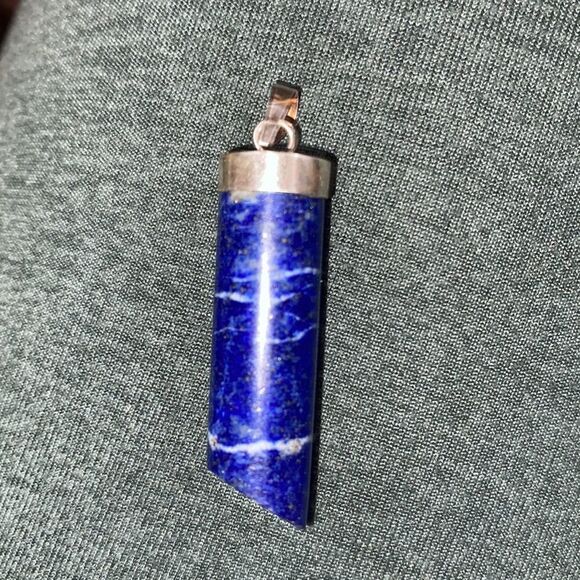 Blue Lapis Pendant set in Sterling Silver - Picture 4 of 9